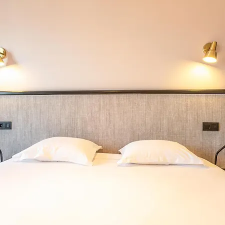 De L'aqueduc Hotel 3*