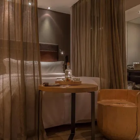 Hotel Hidden 4*