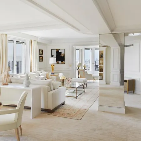 Hotel Four Seasons George V