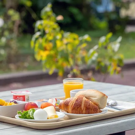 Hotel Cis Maurice Ravel