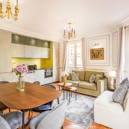 Luxury 2 Bedroom With Balcony - Louvre&notre Dame * Paris