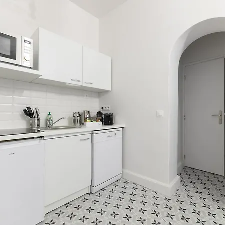 아파트 Daumier - New 2 Bdrs Flat Near La Seine 파리