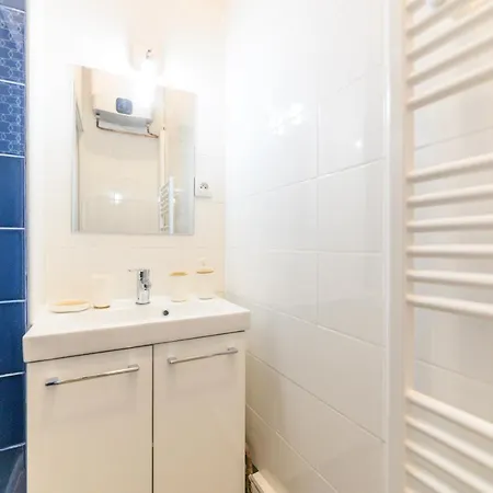 Daumier - New 2 Bdrs Flat Near La Seine * 파리