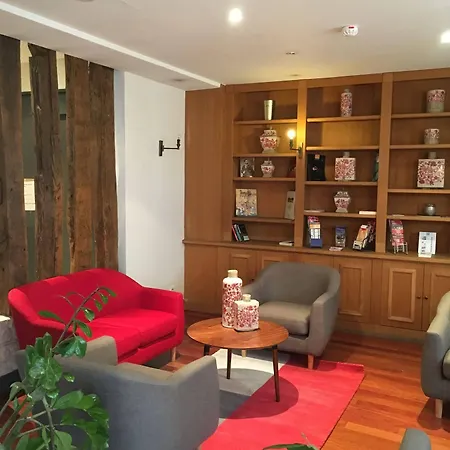 Wallace - Orso Hotel