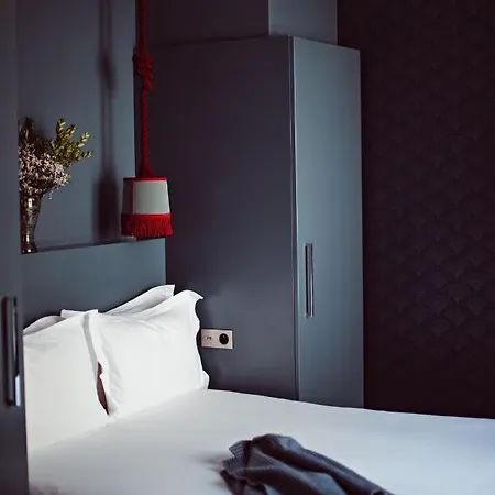 Hotel Monsieur Cadet & 4*