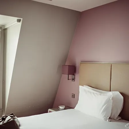 Monsieur Cadet & Hotel 4*