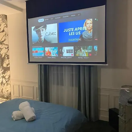 Luxurious Penthouse Near Champs Elysees And Front Of Eiffel Tower Apartament Paryż
