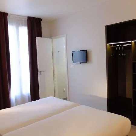 De Flore - Montmartre Hotel