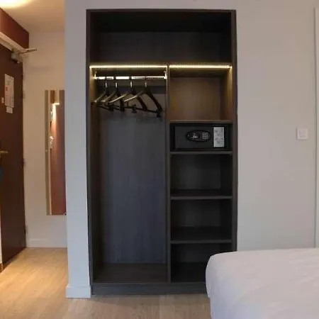 Hotel De Flore - Montmartre 3*