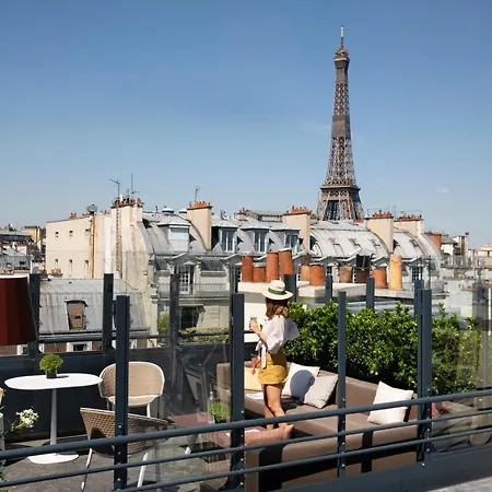 Rayz Eiffel Aparthotel