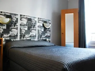 Cosy Monceau Hotell 2*