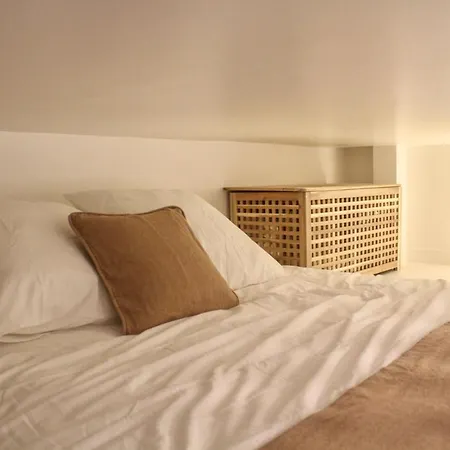 New Apt Close To Pere Lachaise