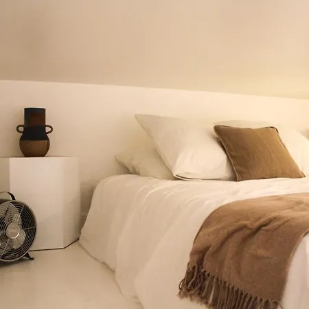 New Apt Close To Pere Lachaise 巴黎