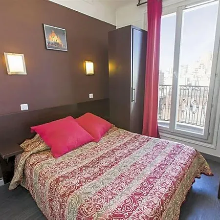 מלון Hipotel Printania Maraichers פריז