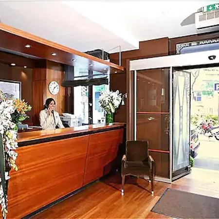 Paris-auteuil By Ihg Hotel Paris