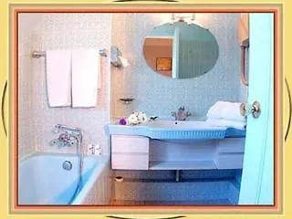 Caravelle 호텔 3*