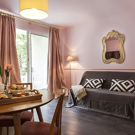 Pepper & Paper Hotel apartamentowy Paryż