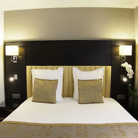 15 Montparnasse Hotel