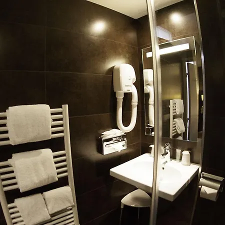 Hotel 15 Montparnasse 4*