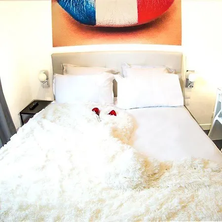 Le Glam's Hotel