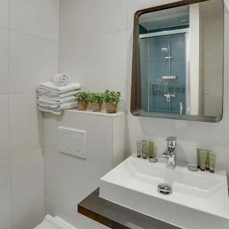 Bastille Chicsuites Paris