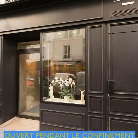 Du Louvre St Honore باريس