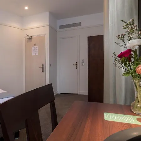 Opera Lafayette Hotel 3*