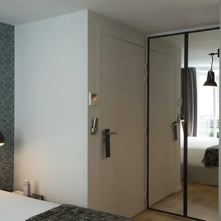 Monsieur Helder 3* Paris