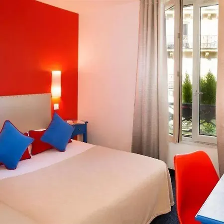 Du Mont Dore Batignolles Hotel 3*
