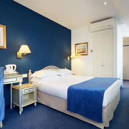 Austin's Saint Lazare Hotel