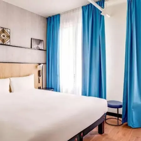 Ibis Daumesnil Porte Doree Hotel