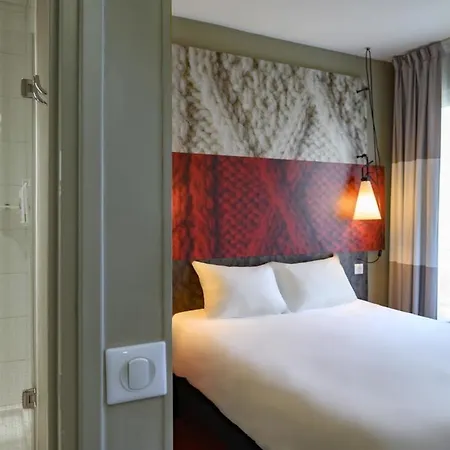 Ibis Tour Montparnasse 15eme Hotel