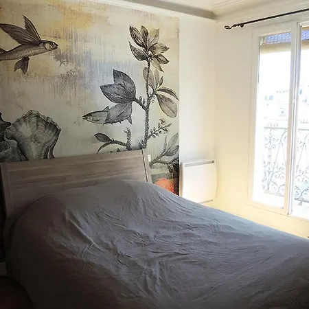 Apartment 2 Pieces Avec Balcon Plein Sud Paris