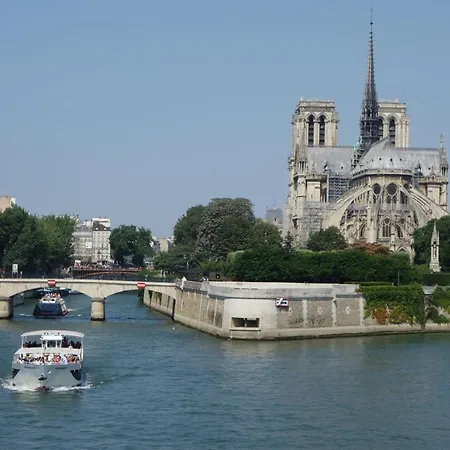 Paris-sur-seine-chez-caroline * Paris