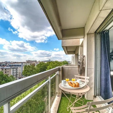 Beautiful Panoramic Terraced In * Paris
