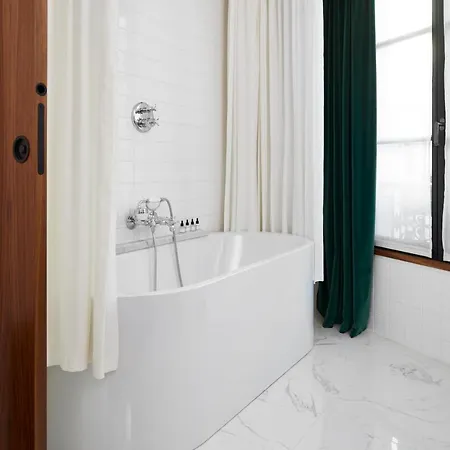 Hotel Le Roch & Parigi