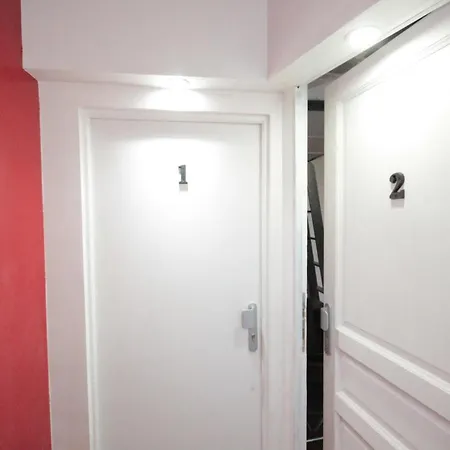 Aparthotel Ymmo 75012 *