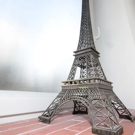 Ymmo 75012 Appart hôtel *