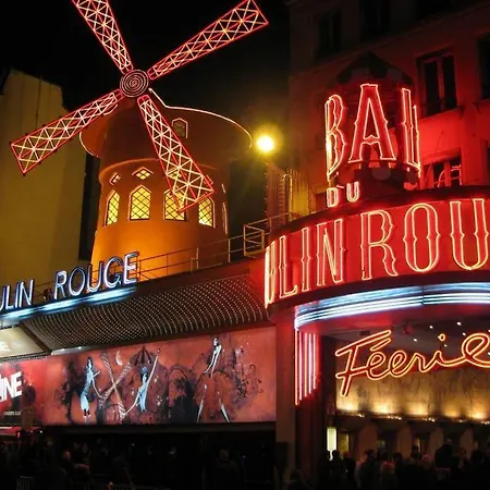 Tour Eiffel Montmartre House