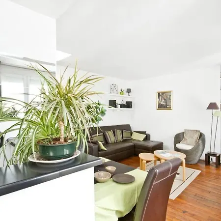 Apartment Tour Eiffel Montmartre House Paris