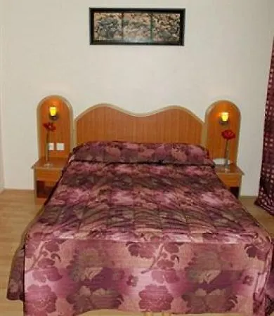 Viator Hotel