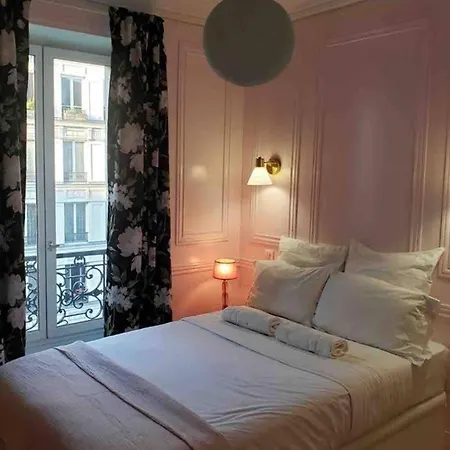 5 District Luxembourg Gardens Apartment