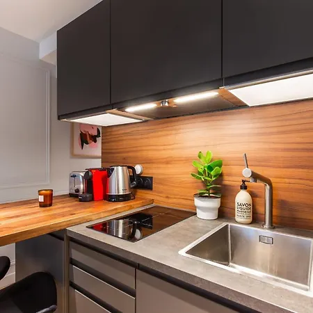 Cmg Caire Saint-denis Apartment