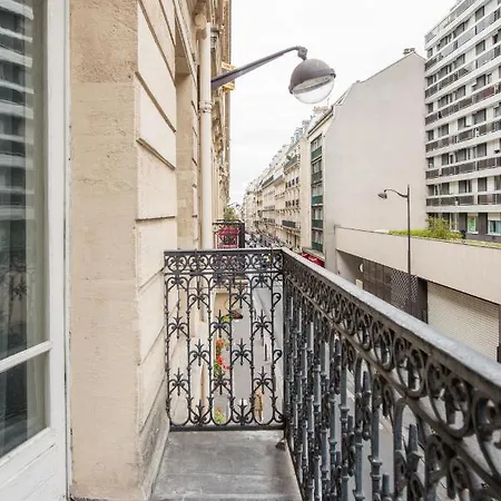 2 Br Near Tour Eiffel&trocadéro * Paris