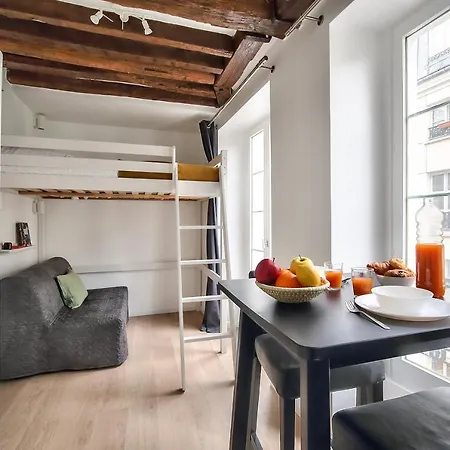Cosy Mezzanine In The Heart Of Appartement Paris