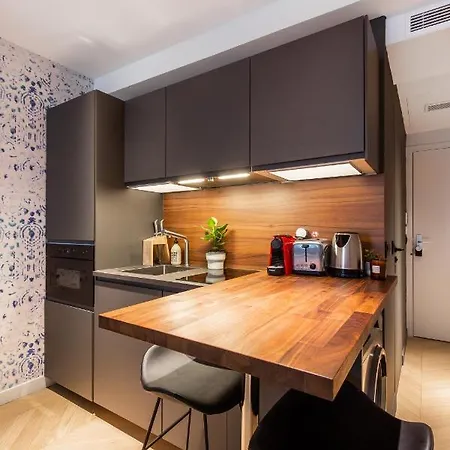 Cmg Caire Saint-denis Apartment Paris