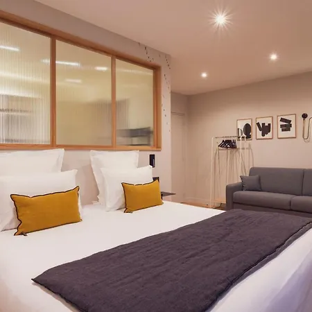 Hotel Tinah Paris, Champs Elysées París