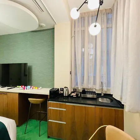33 Marbeuf Aparthotel