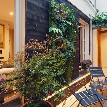 Otel Tinah Paris, Champs Elysees 2*