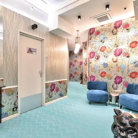 33 Marbeuf Aparthotel